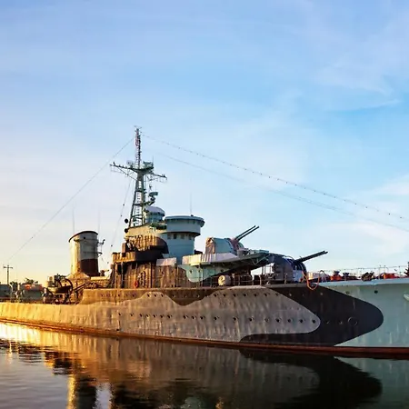 Faltom 15 Yacht Park Parking * Gdynia