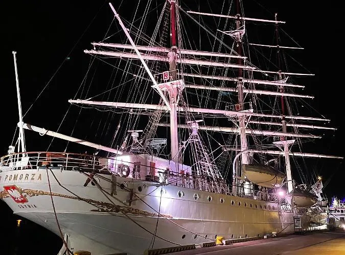 Faltom 15 Yacht Park * Gdynia