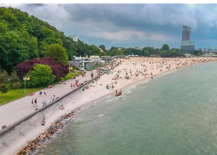 Faltom 15 Yacht Park *